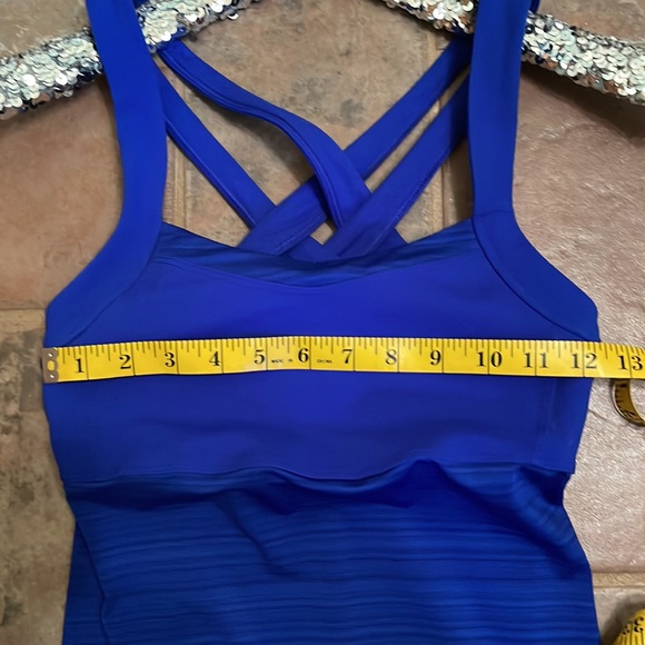 Athleta exercise top size small - Picture 4 of 8